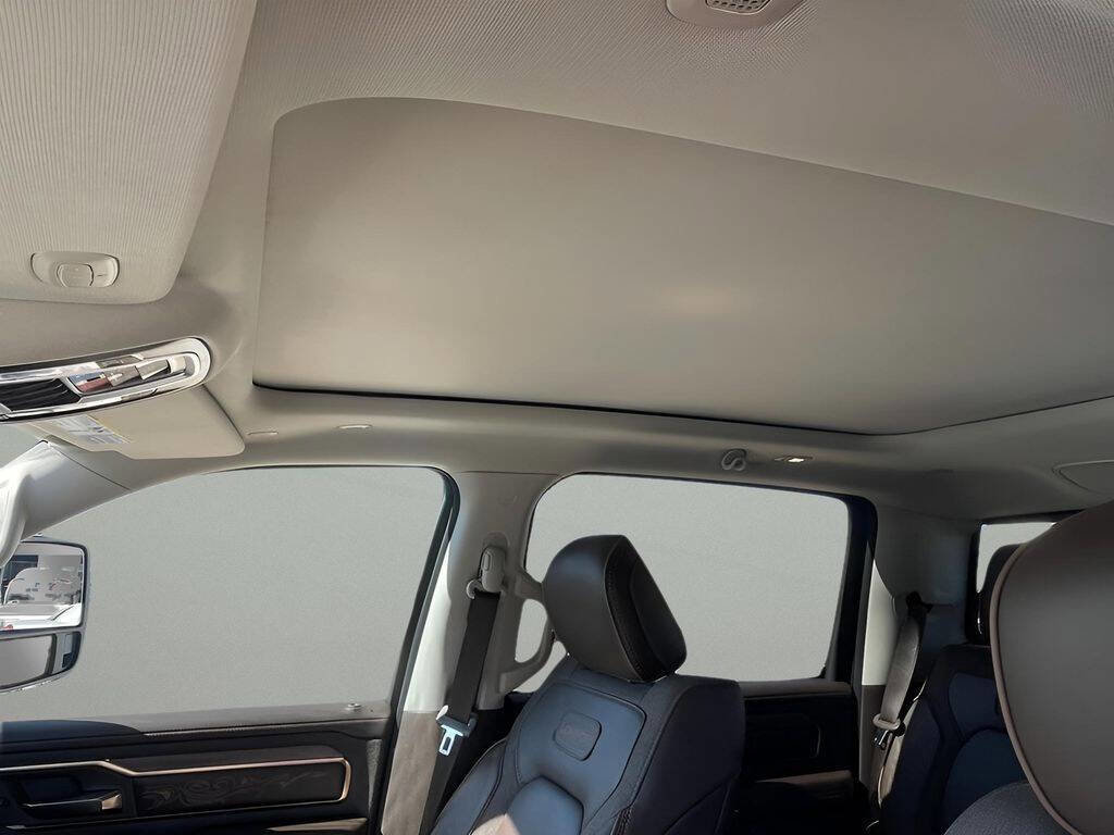 Used 2025 RAM 1500 Limited w/ Off Road Group image 12