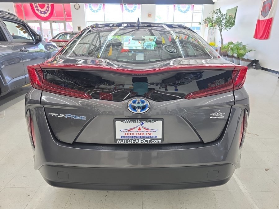 Used 2017 Toyota Prius Prime Premium FWD image 5