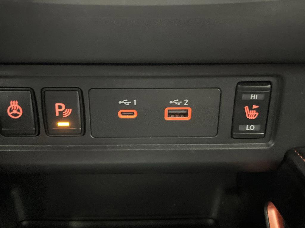 Used 2023 Nissan Frontier PRO-4X image 24