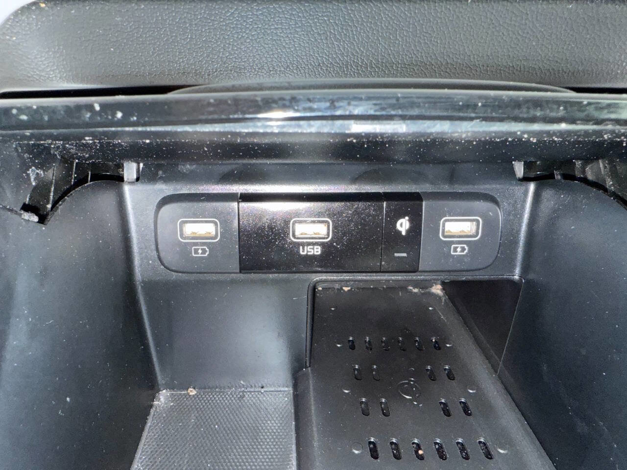 Used 2023 Kia Sorento SX image 46