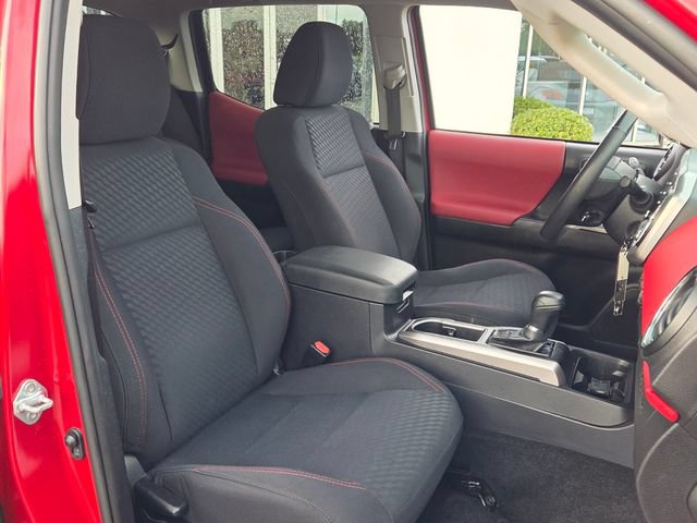 Used 2021 Toyota Tacoma SR5 RWD image 15