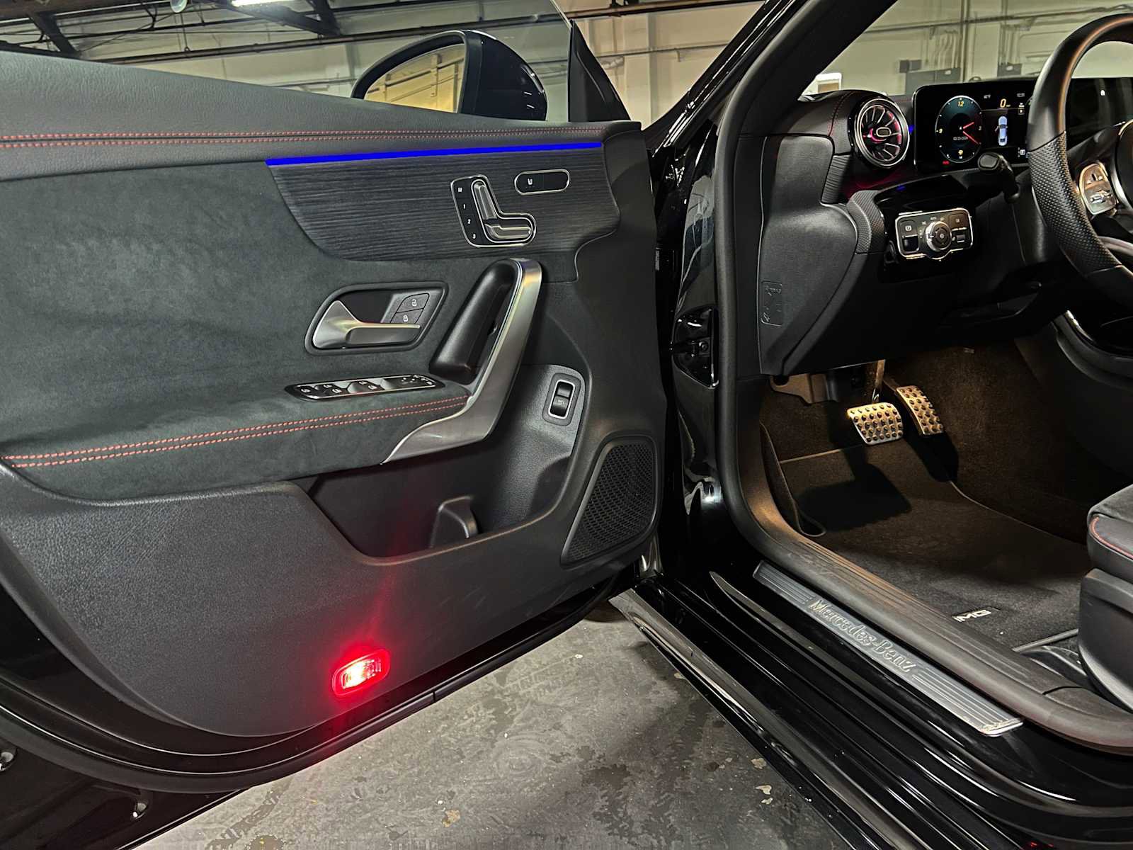 Used 2023 Mercedes-Benz CLA 250 4MATIC image 20