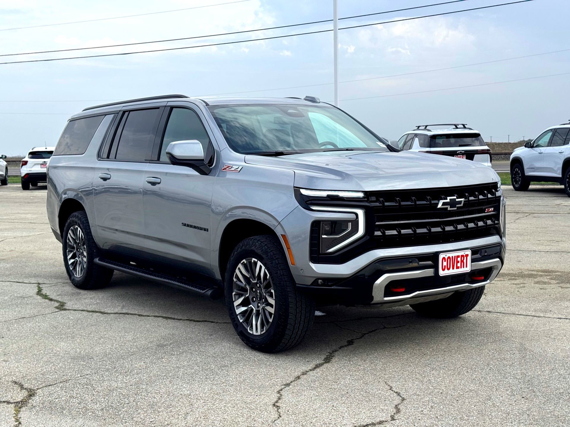Used 2025 Chevrolet Suburban Z71 AWD/4WD image 4