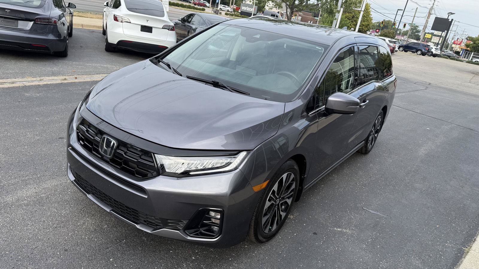 Used 2026 Honda Odyssey Elite image 7