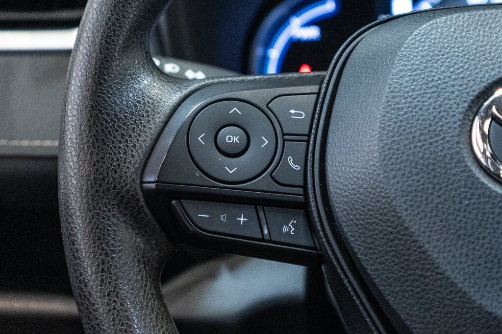 Certified 2025 Toyota RAV4 LE AWD/4WD image 18