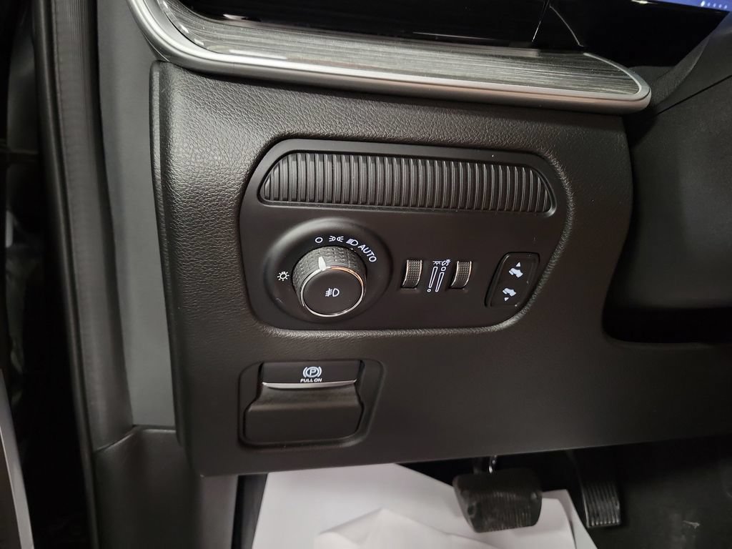 Used 2022 Jeep Wagoneer Series II AWD/4WD image 21