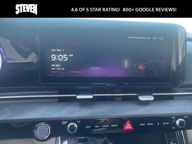 Used 2024 Kia Carnival EX image 12