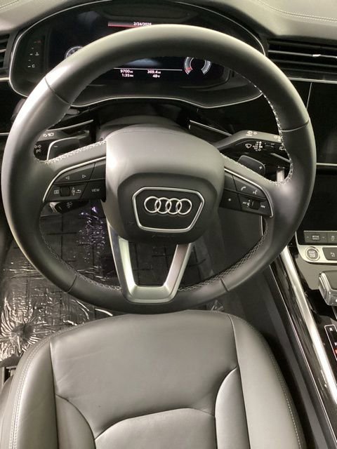 Certified 2025 Audi Q7 3.0T Premium w/ Convenience Package image 9