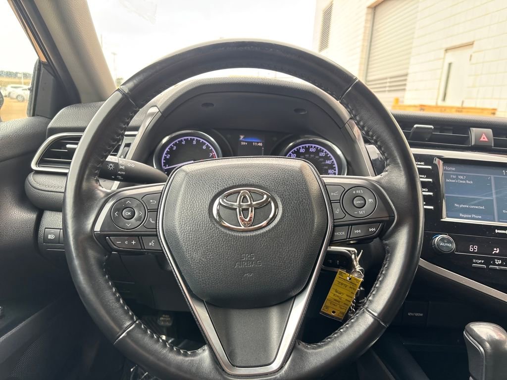 Used 2020 Toyota Camry SE image 17