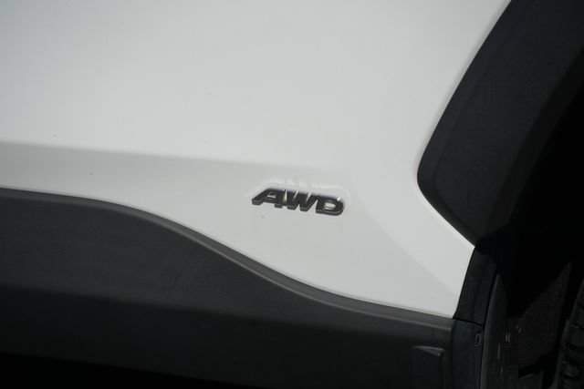 Used 2024 Toyota RAV4 XLE w/ Convenience Package AWD/4WD image 5
