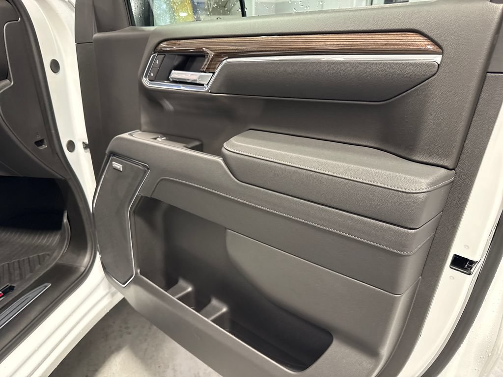 New 2026 Chevrolet Silverado 1500 LT Trail Boss w/ LT Trail Boss Premium Package AWD/4WD image 37