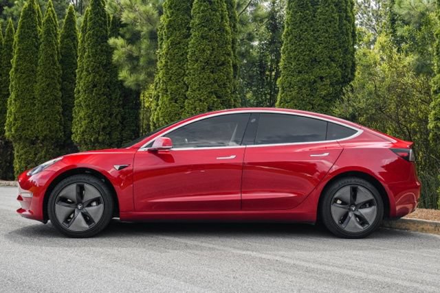 Used 2019 Tesla Model 3 Standard Range RWD image 9