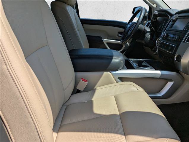 Used 2017 Nissan Titan SL w/ Chrome Package AWD/4WD image 27