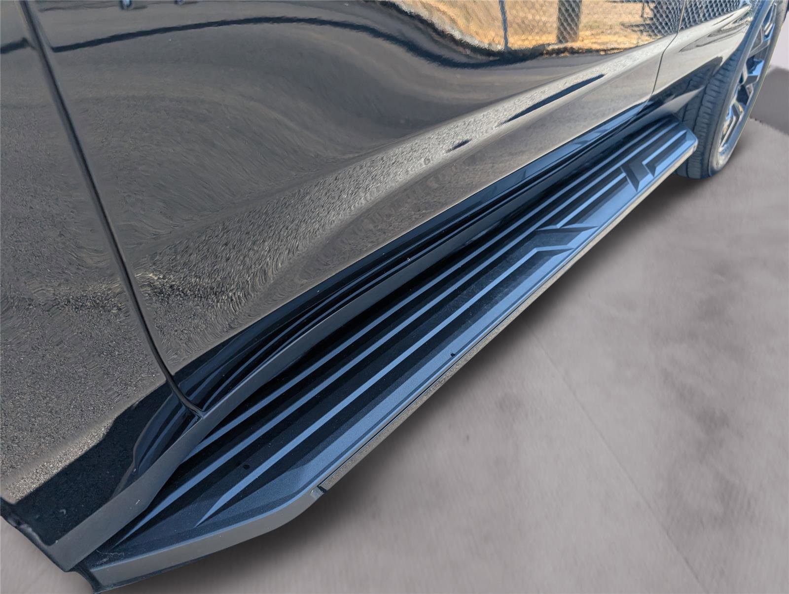 Used 2023 Chevrolet Tahoe RST w/ RST Performance Edition image 10