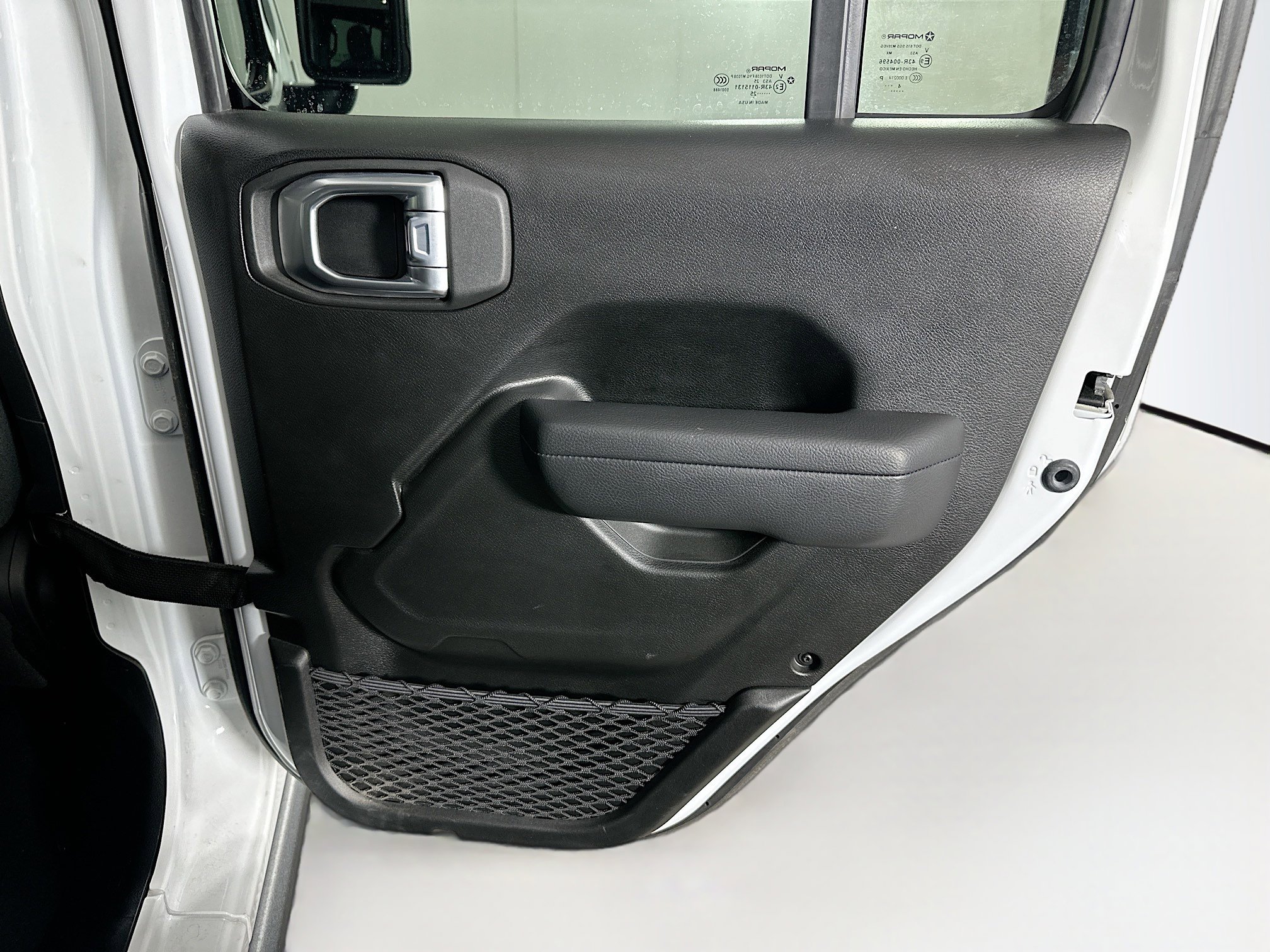 Used 2025 Jeep Wrangler Willys image 27