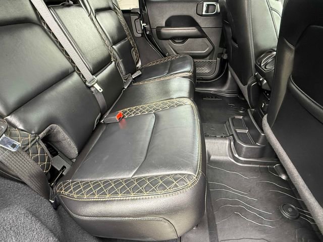 Used 2021 Jeep Wrangler Unlimited Sahara AWD/4WD image 16