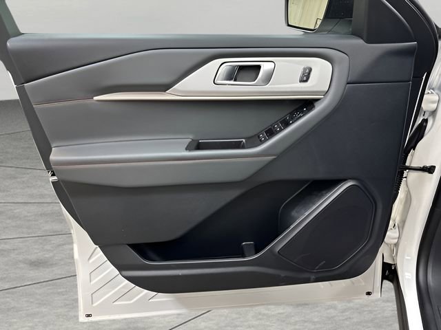 New 2026 Ford Explorer Active image 10