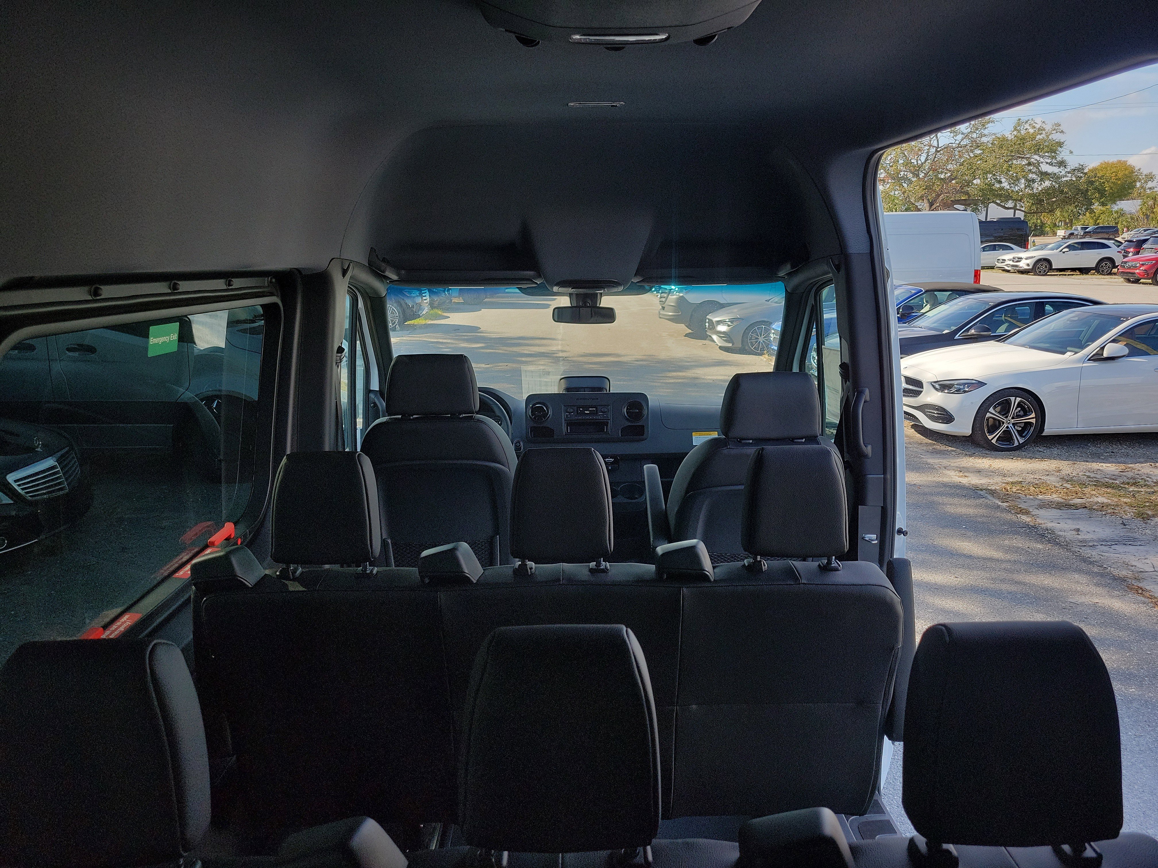 Used 2025 Mercedes-Benz Sprinter 2500 image 17