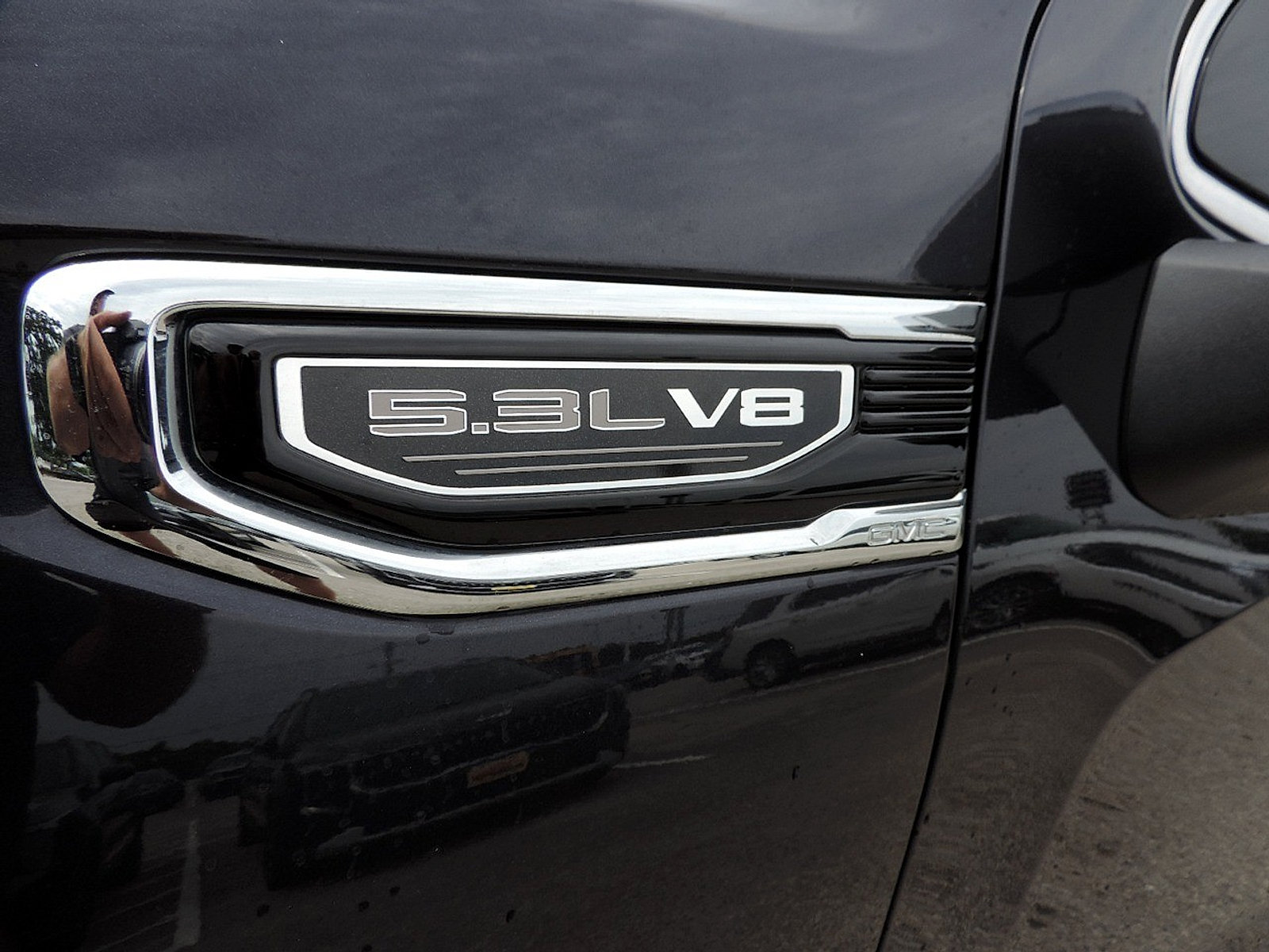 Used 2025 GMC Sierra 1500 SLT RWD image 11