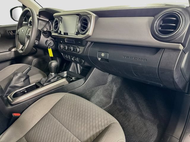 Certified 2022 Toyota Tacoma SR5 w/ Technology Package AWD/4WD image 30