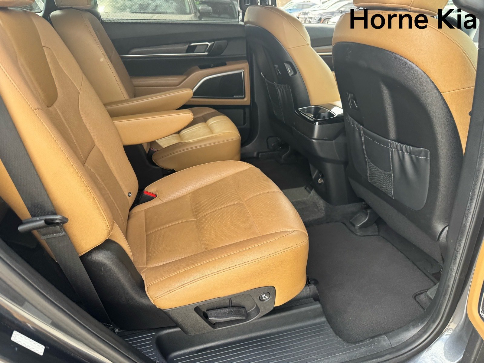 Certified 2022 Kia Telluride SX w/ Towing Package FWD image 29