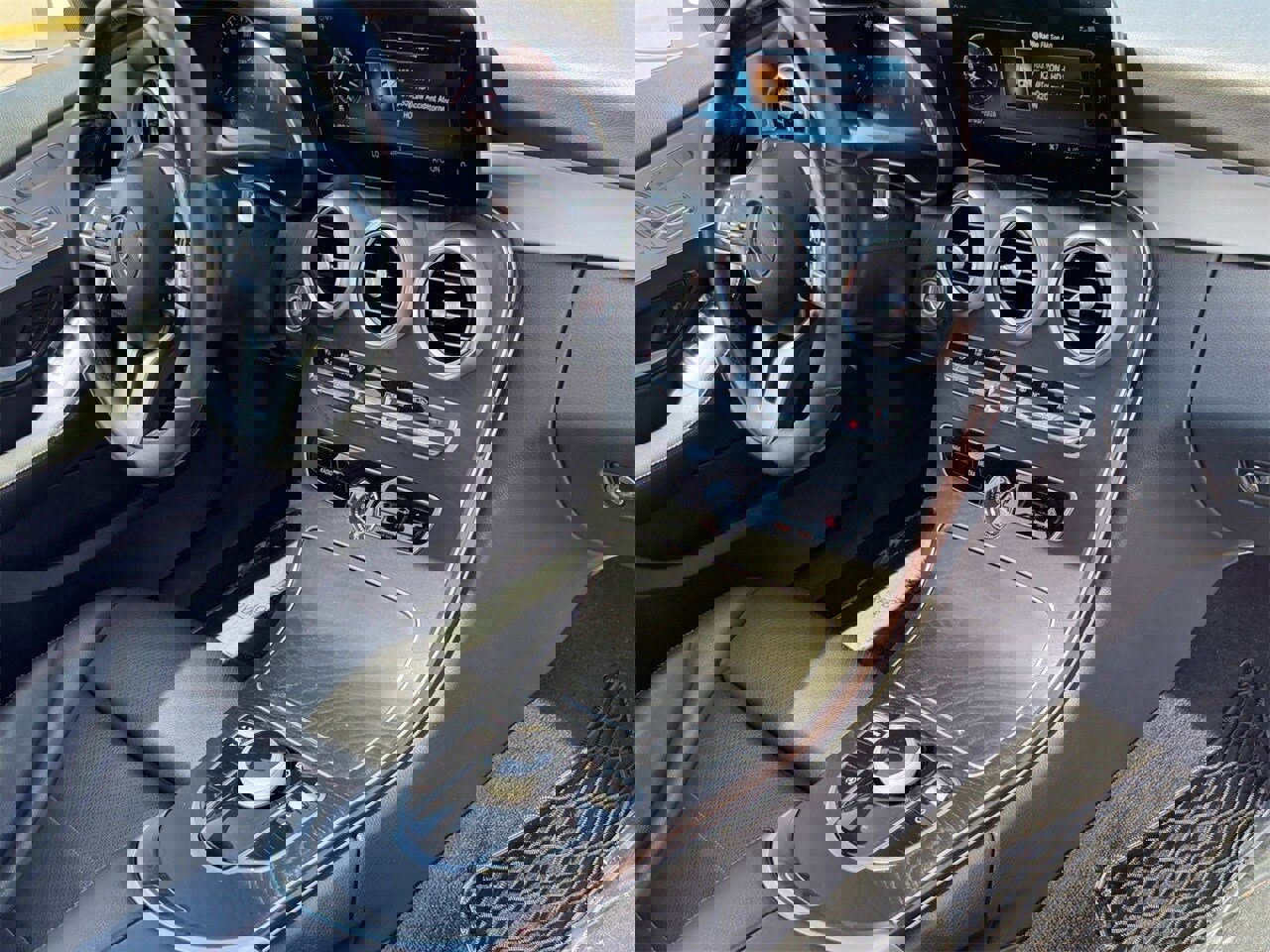 Used 2021 Mercedes-Benz C 300 C 300 image 9