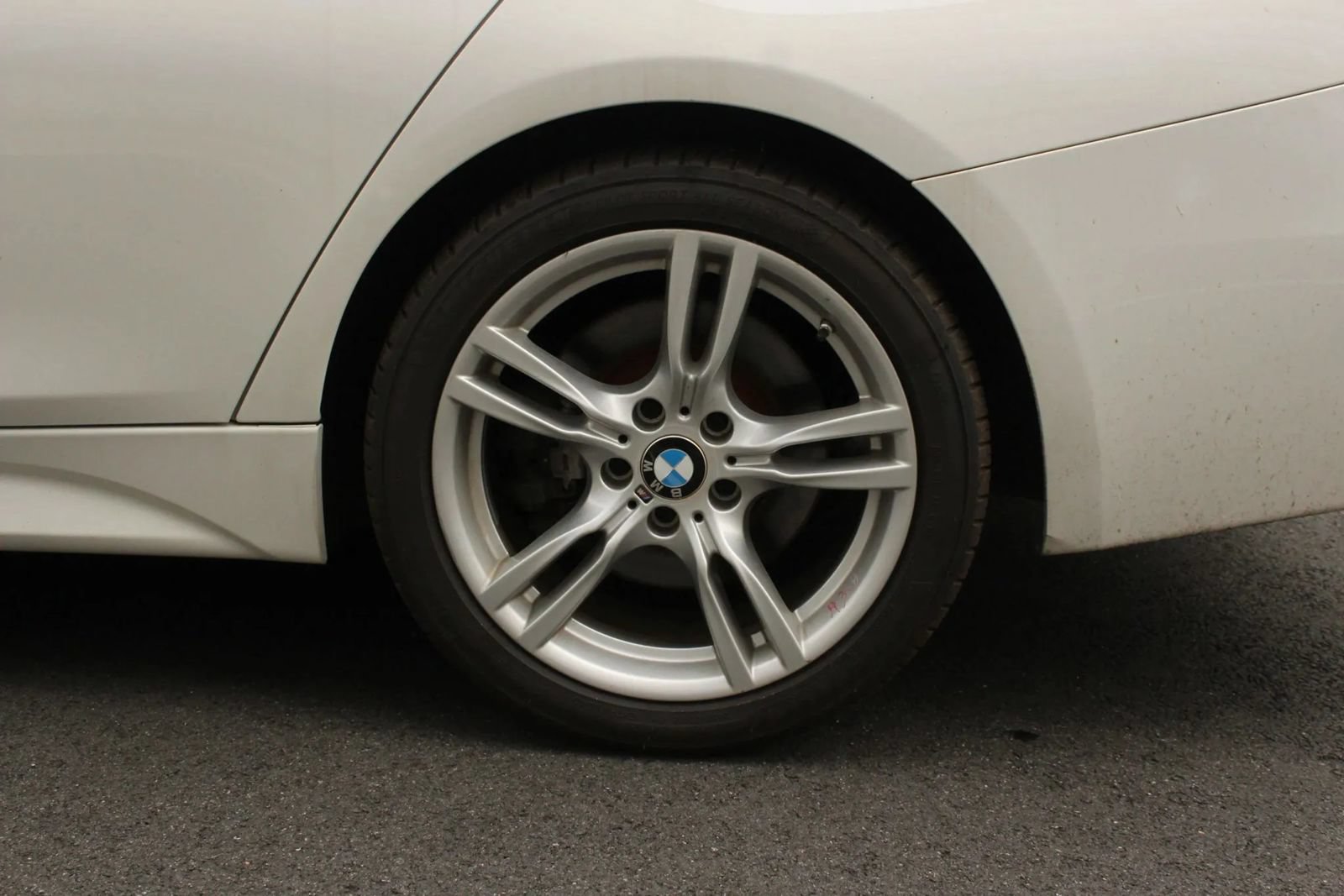 Used 2016 BMW 328i Sedan w/ M Sport Package RWD image 10
