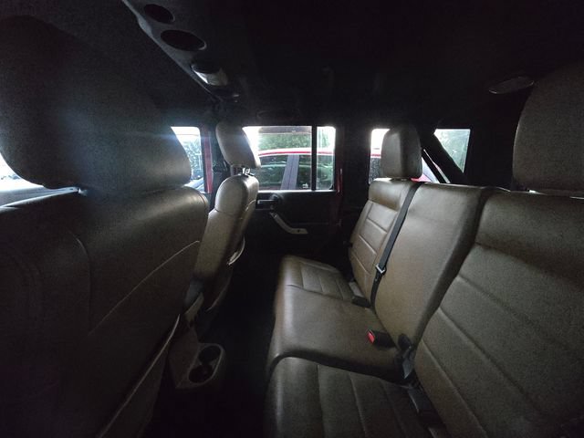 Used 2012 Jeep Wrangler Unlimited Sahara w/ Dual Top Group AWD/4WD image 4