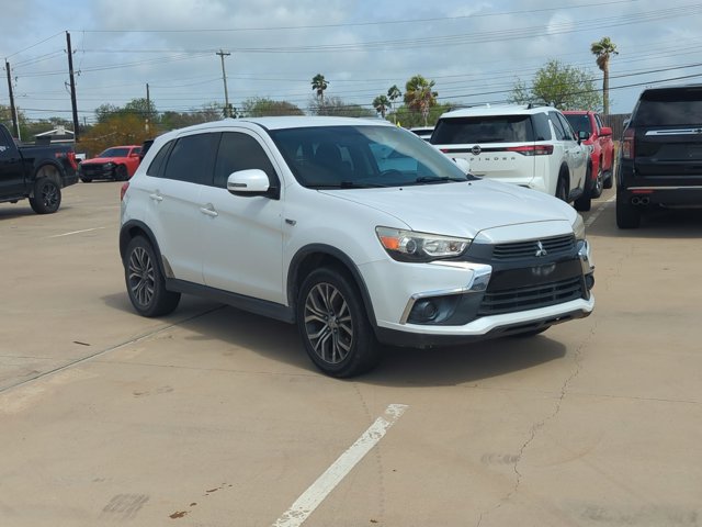 Used 2017 Mitsubishi Outlander Sport ES image 3