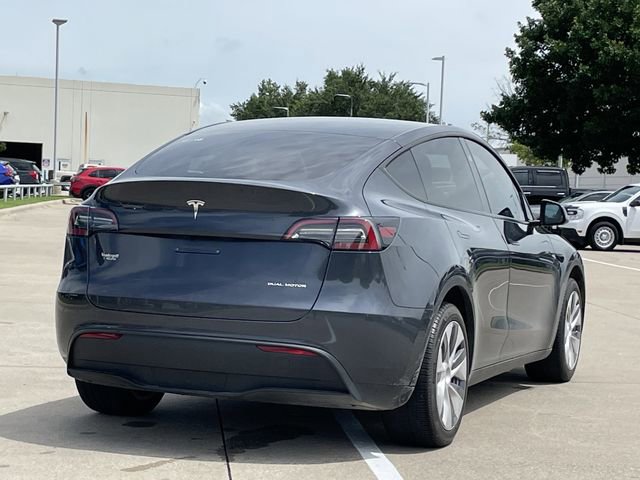 Used 2024 Tesla Model Y Long Range AWD/4WD image 4