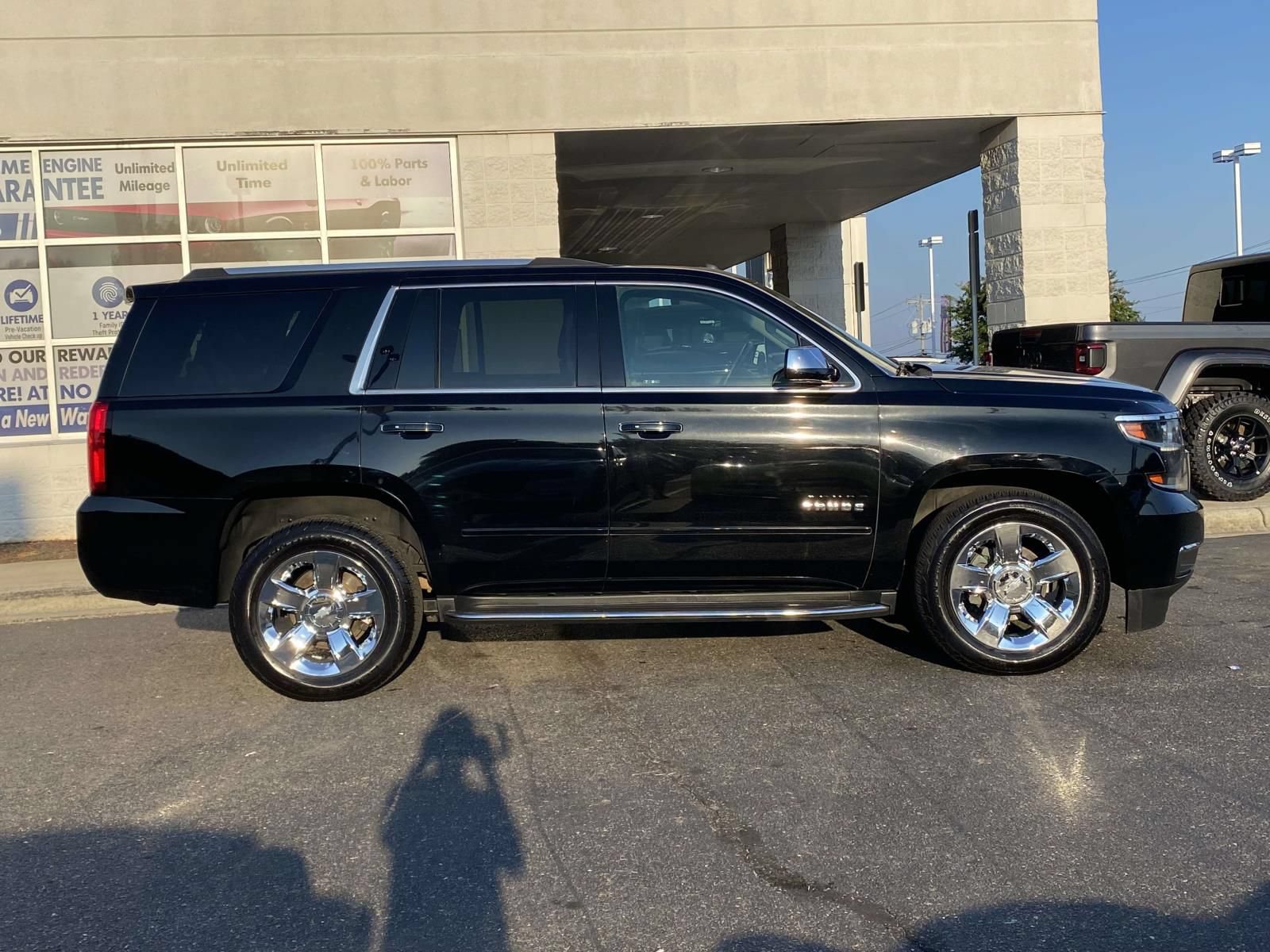 Used 2018 Chevrolet Tahoe Premier AWD/4WD image 9