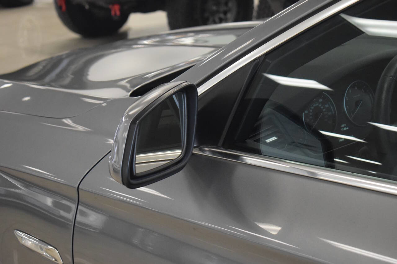 Used 2012 BMW 528i Sedan RWD image 19