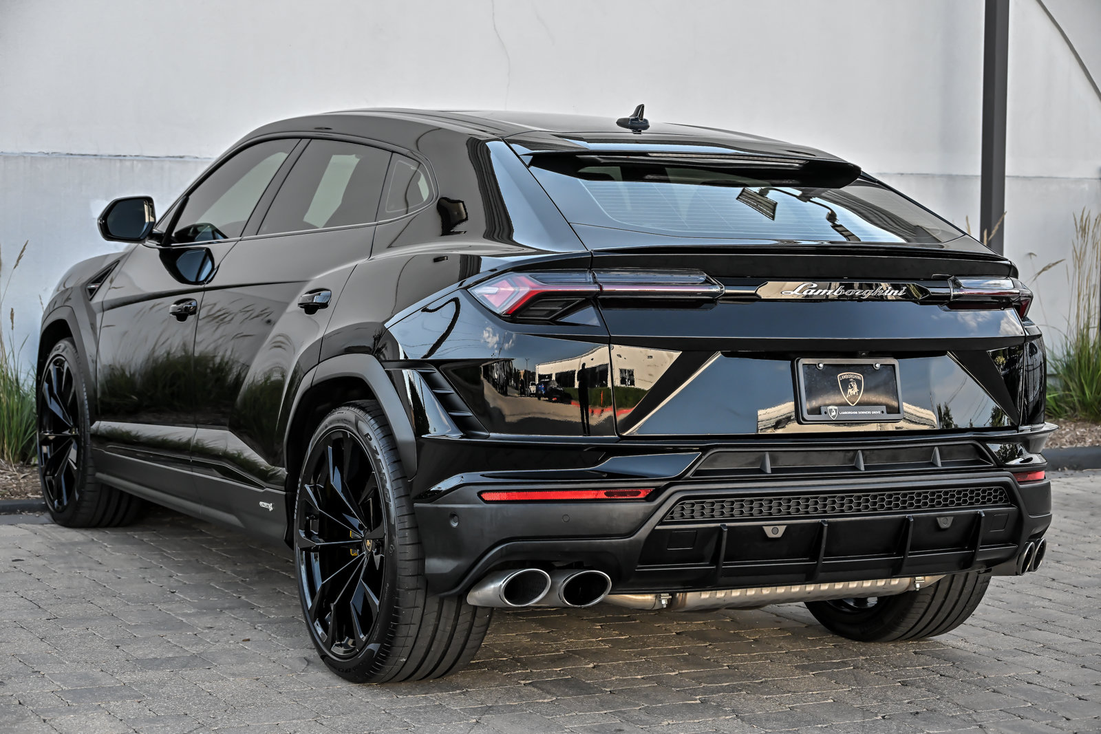 Used 2024 Lamborghini Urus S AWD/4WD image 11