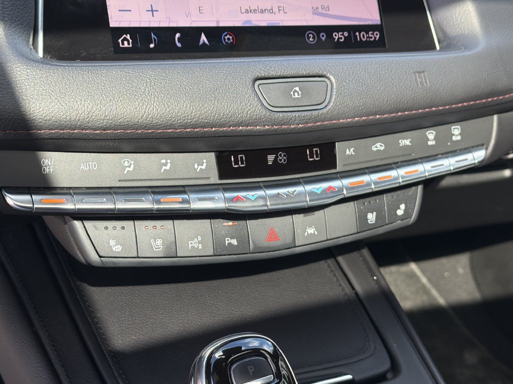 Certified 2021 Cadillac XT4 Sport FWD image 26