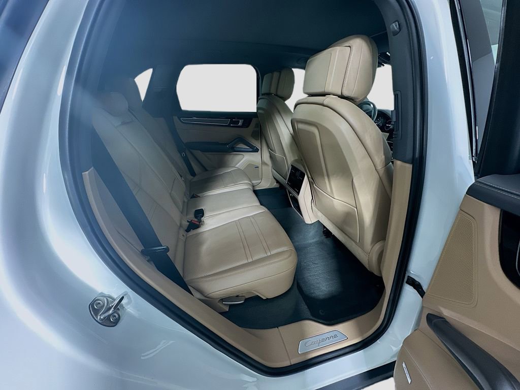 Certified 2019 Porsche Cayenne S image 29