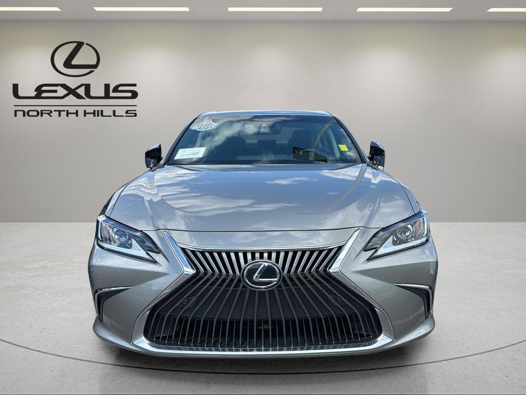 Used 2020 Lexus ES 350 w/ Premium Package FWD image 2