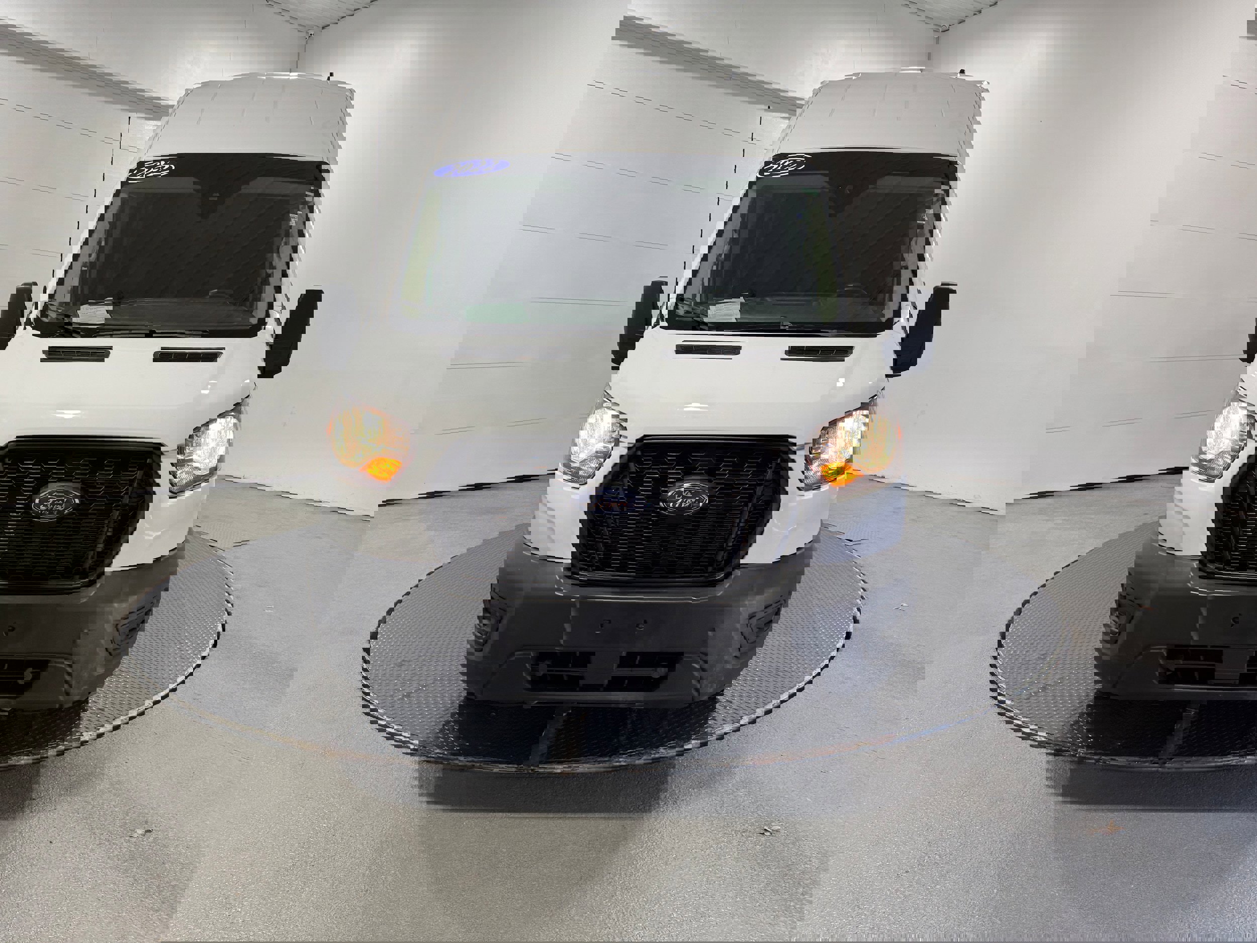 Used 2022 Ford Transit 350 148 High Roof AWD w/ Load Area Protection Package image 9