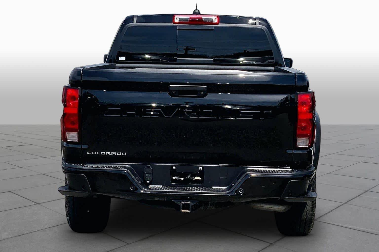 Used 2023 Chevrolet Colorado Trail Boss w/ Technology Package AWD/4WD image 5