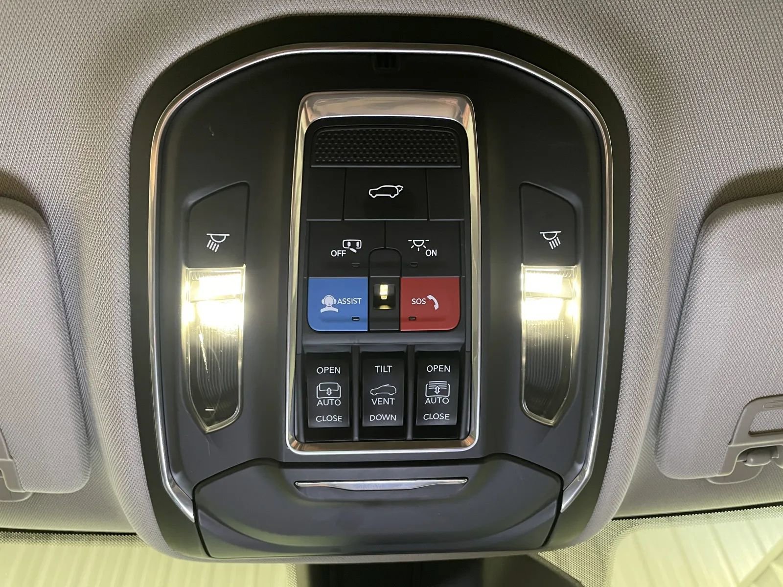 Used 2024 Jeep Grand Cherokee Limited 4xe image 35