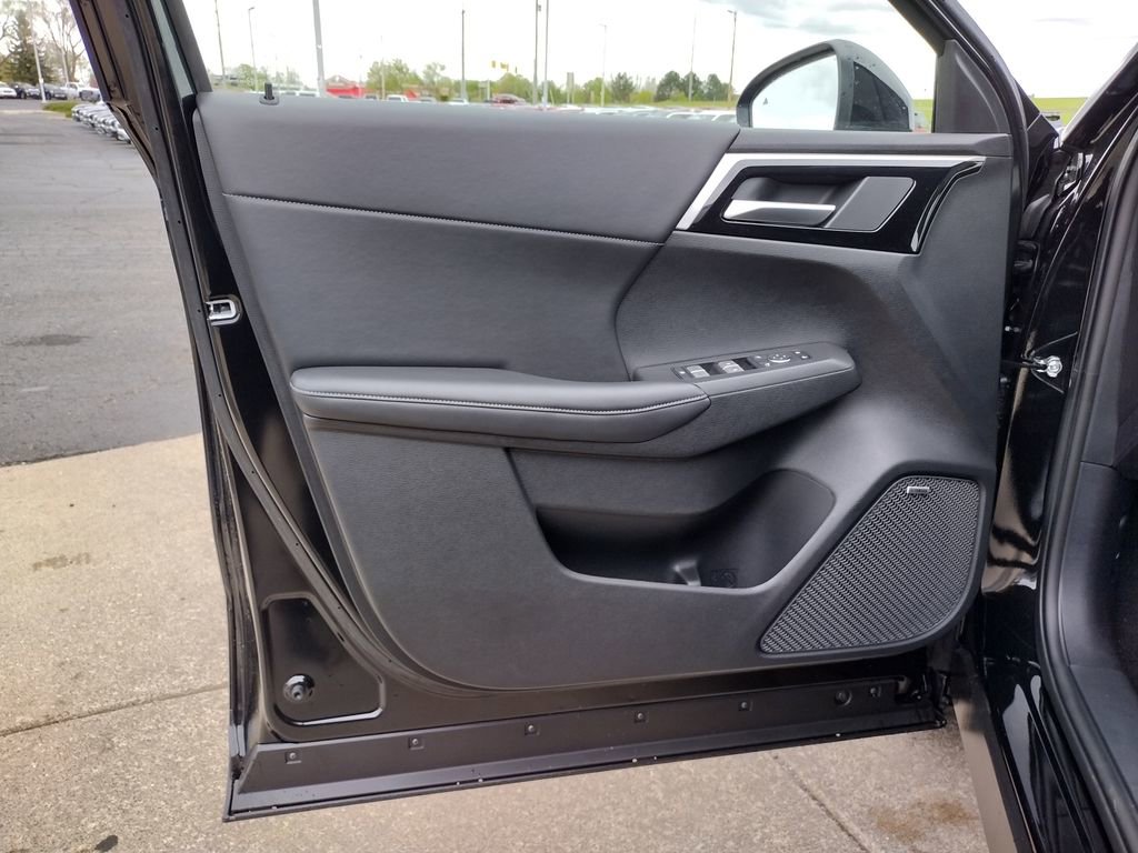 New 2026 Mitsubishi Outlander LE AWD/4WD image 29