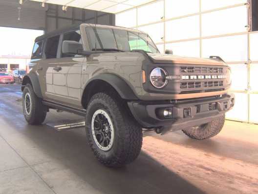 Used 2025 Ford Bronco Big Bend w/ Black Diamond Package image 4