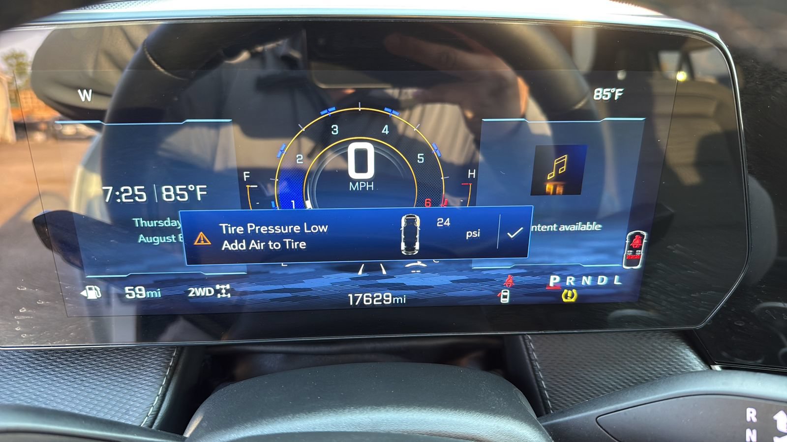 Used 2026 Chevrolet Equinox LT AWD/4WD image 10