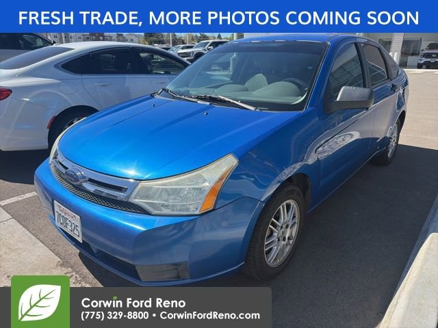 Used 2010 Ford Focus SE image 3