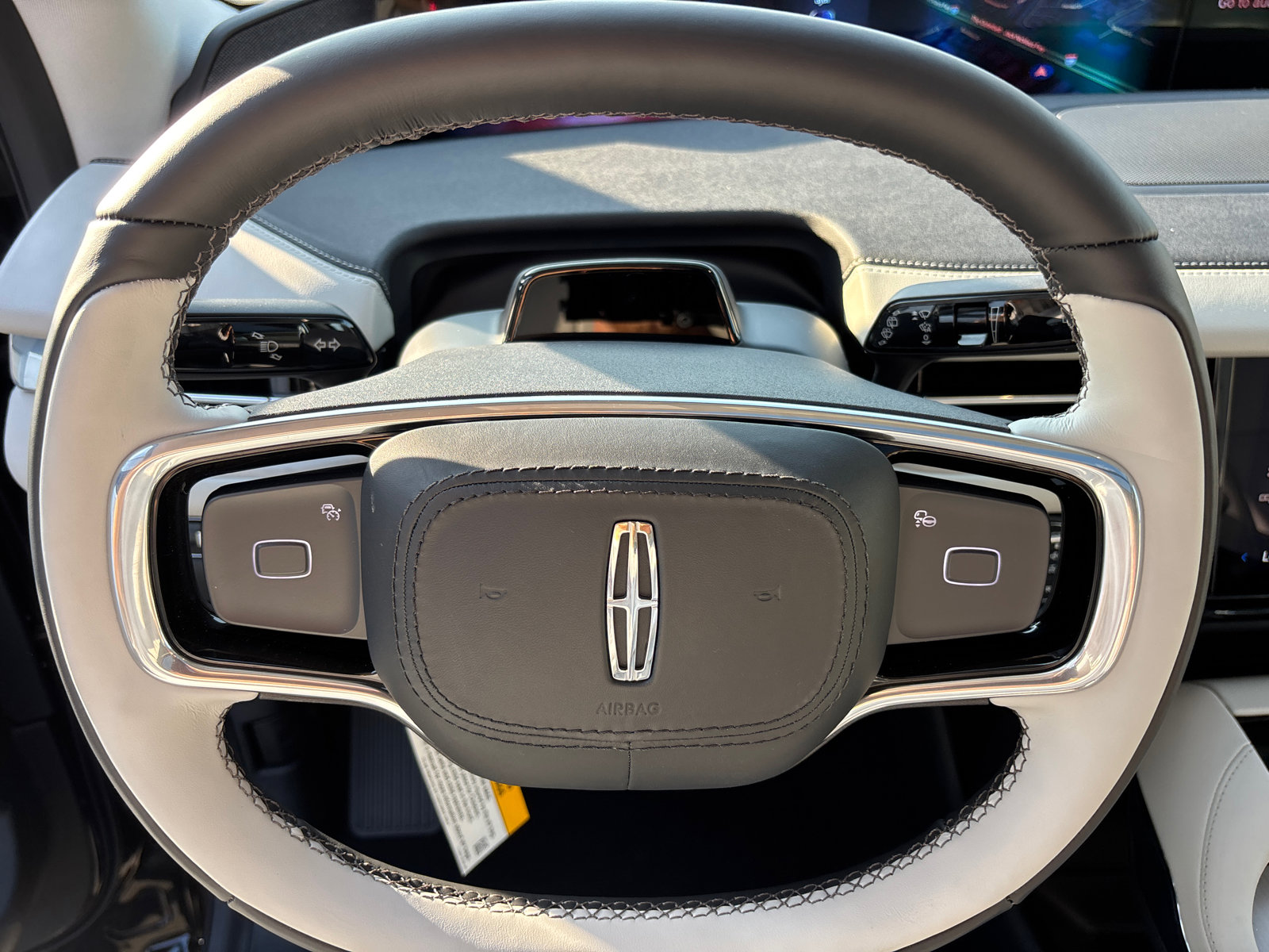 New 2025 Lincoln Navigator L Reserve image 15