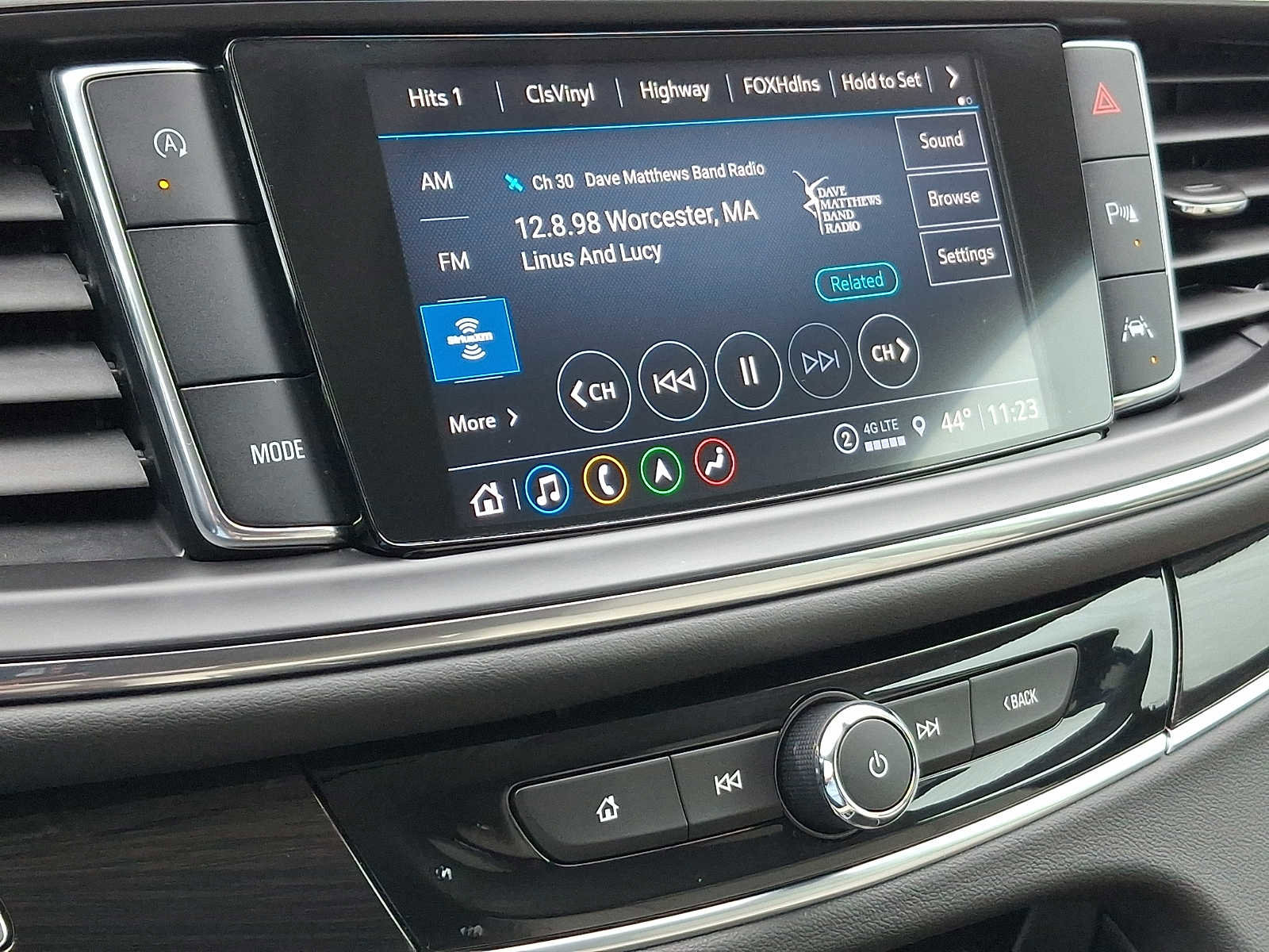 Certified 2022 Buick Enclave Premium w/ Surround and Sites Package image 20