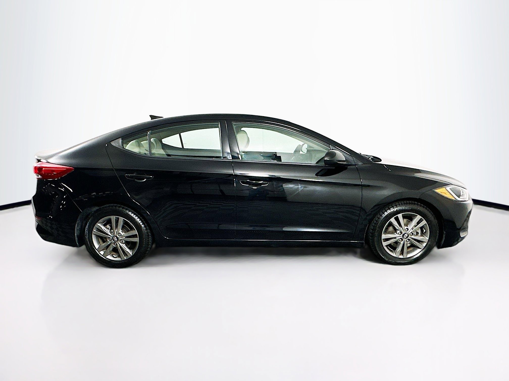 Used 2018 Hyundai Elantra SEL image 10