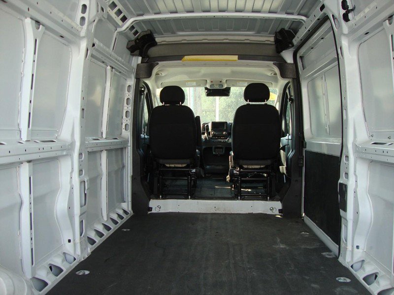 Used 2025 RAM ProMaster 2500 w/ Convenience Group image 14