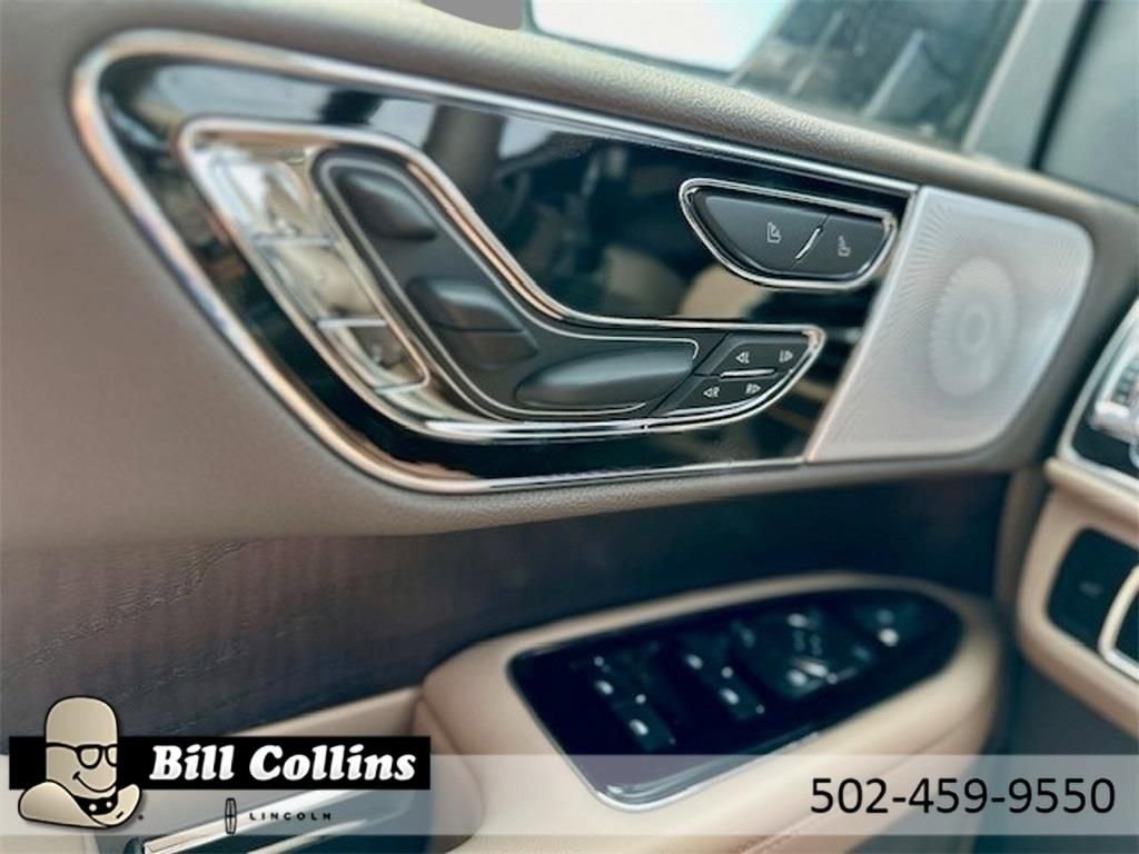 New 2024 Lincoln Navigator L Reserve AWD/4WD image 9