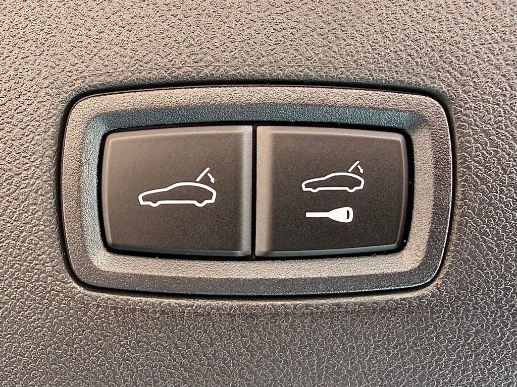 New 2026 Porsche Cayenne Turbo image 25