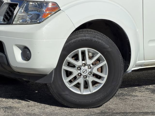 Used 2016 Nissan Frontier SV image 8